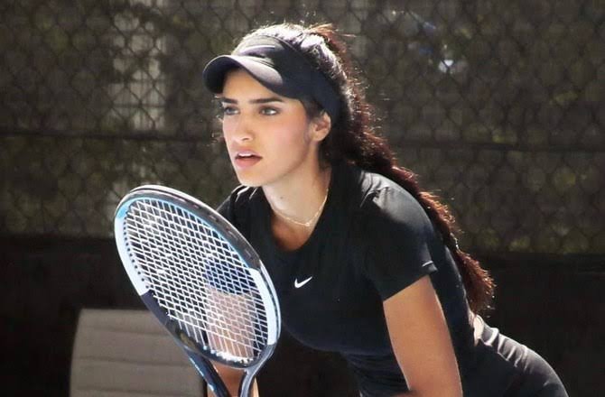 Yara Alhogbani: Pioneering Saudi Arabia’s Tennis Frontier